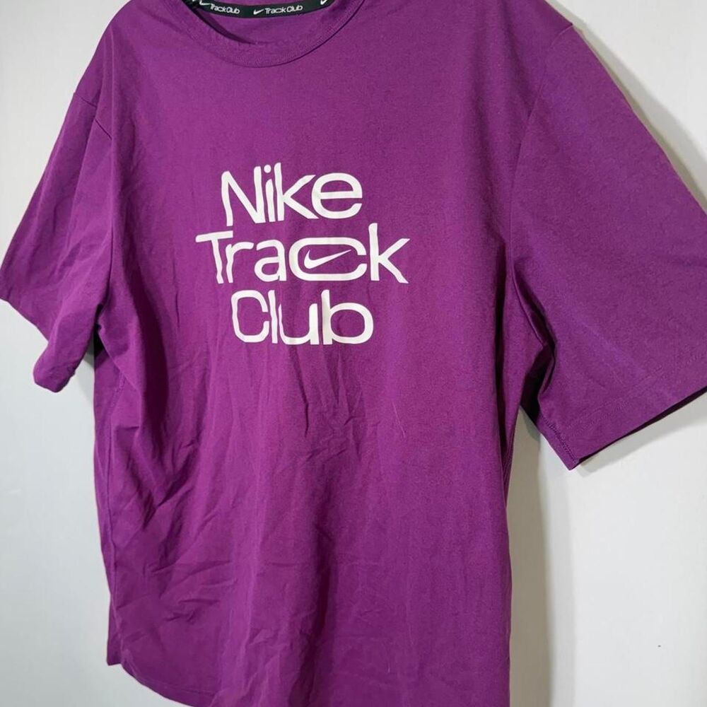 Nike Women's Purple T-shirt - Picture 2 of 4